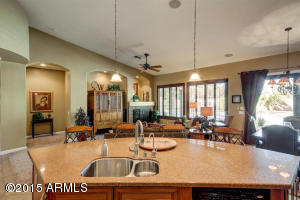 556 Elgin Ct, Gilbert, AZ 85295 photo 11