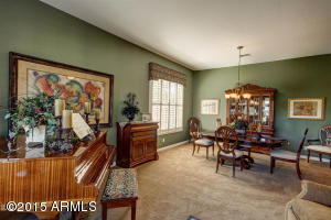 556 Elgin Ct, Gilbert, AZ 85295 photo 5