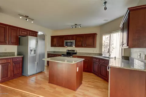 522 E Mountain Sky Ave, Phoenix, AZ 85048 photo 8