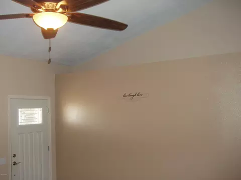 226 W Utopia Rd W, Phoenix, AZ 85027 photo 3