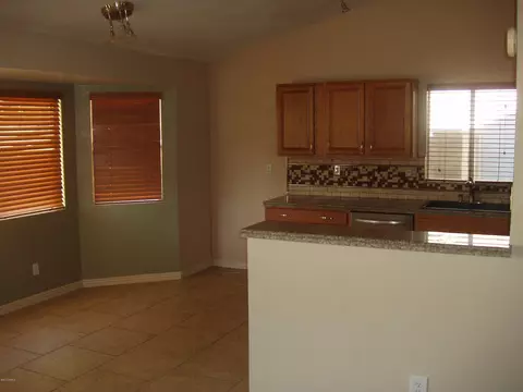 226 W Utopia Rd W, Phoenix, AZ 85027 photo 9
