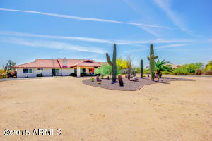 10155 E Fenimore Rd, Mesa, AZ 85207 photo 2