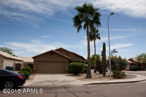 4501 E Woodland Dr, Phoenix, AZ 85048 photo 1