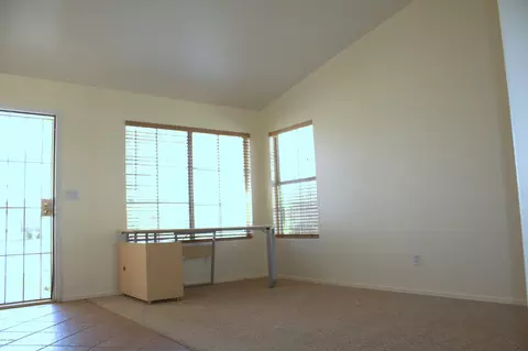 1322 W Wagoner Rd, Phoenix, AZ 85023 photo 4