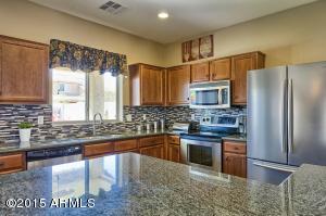 1243 E Apricot Ln, Gilbert, AZ 85298 photo 4