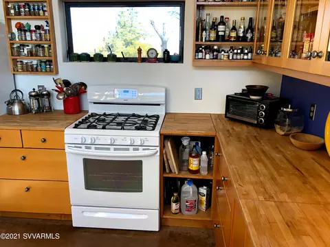 295 E Dundee Ave, Jerome, AZ 86331 photo 9