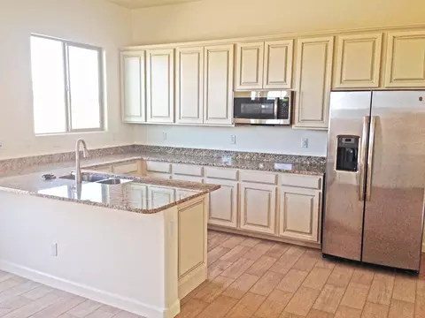 879 E Reliant St, Gilbert, AZ 85298 photo 5