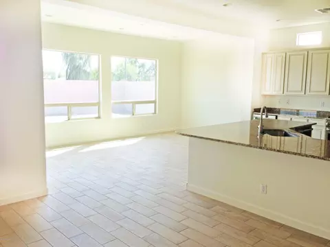 879 E Reliant St, Gilbert, AZ 85298 photo 2