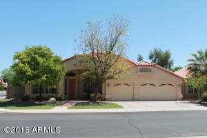 297 S Cobblestone Dr, Gilbert, AZ 85296 photo 2