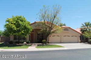 297 S Cobblestone Dr, Gilbert, AZ 85296 photo 1