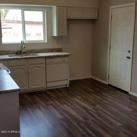 2546 E Francisco Dr, Phoenix, AZ 85042 photo 11