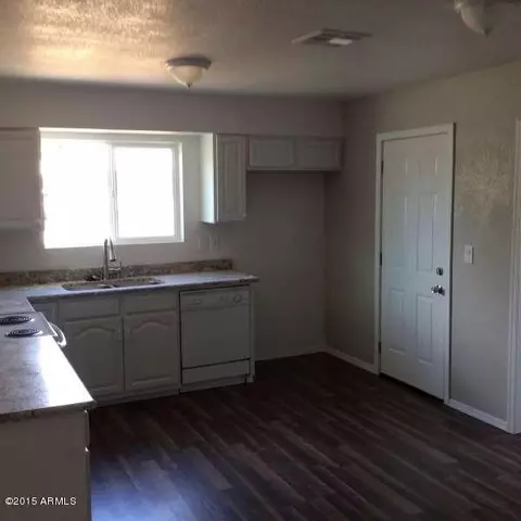 2546 E Francisco Dr, Phoenix, AZ 85042 photo 12