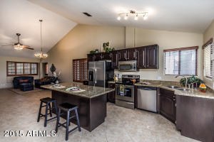 2841 E Redwood Ln, Phoenix, AZ 85048 photo 4
