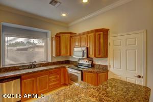 5239 N 8th Pl, Phoenix, AZ 85014 photo 13