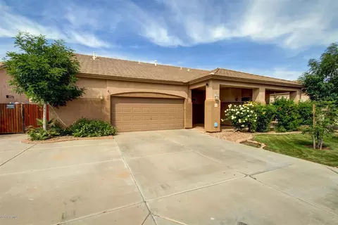 104 E Spur Ave, Gilbert, AZ 85296 photo 1