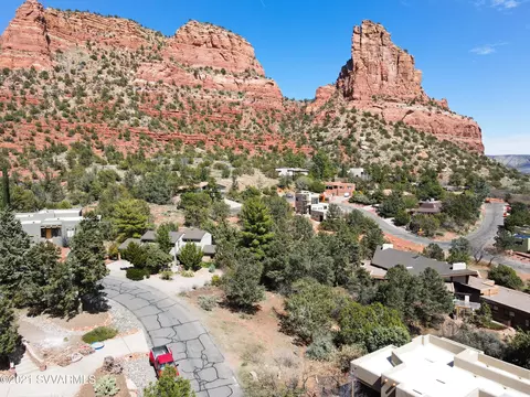 205 Devils Kitchen Dr, Sedona, AZ 86351 photo 4