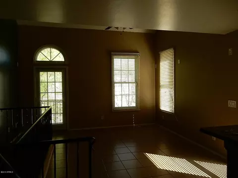 5641 S 21st Pl, Phoenix, AZ 85040 photo 8