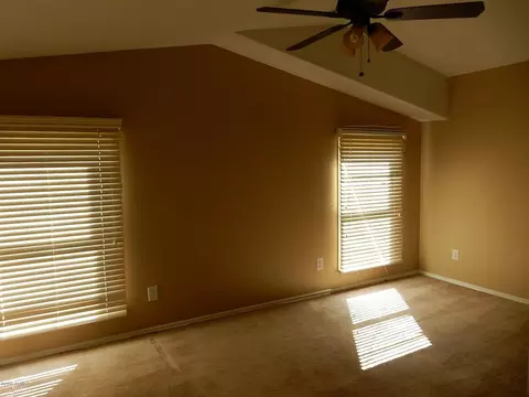 5641 S 21st Pl, Phoenix, AZ 85040 photo 11