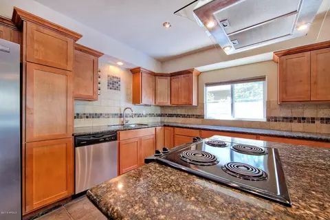 3519 E Amelia Ave, Phoenix, AZ 85018 photo 7