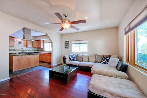 3519 E Amelia Ave, Phoenix, AZ 85018 photo 2