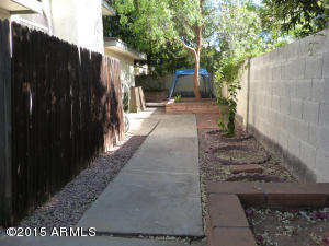 120 Echo Ln, Phoenix, AZ 85020 photo 7
