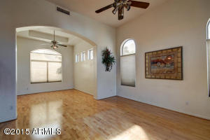 102 E Mesquite Ct, Gilbert, AZ 85296 photo 5