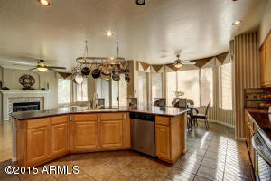 102 E Mesquite Ct, Gilbert, AZ 85296 photo 8