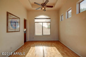 102 E Mesquite Ct, Gilbert, AZ 85296 photo 7