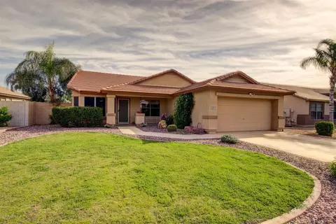 2115 E Smoke Tree Rd, Gilbert, AZ 85296 photo 2