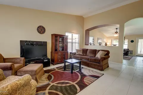 2115 E Smoke Tree Rd, Gilbert, AZ 85296 photo 3