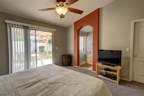 2115 E Smoke Tree Rd, Gilbert, AZ 85296 photo 16