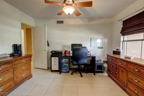 2115 E Smoke Tree Rd, Gilbert, AZ 85296 photo 5