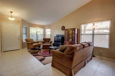 2115 E Smoke Tree Rd, Gilbert, AZ 85296 photo 4