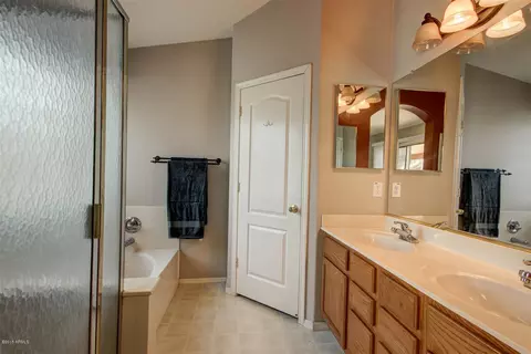 2115 E Smoke Tree Rd, Gilbert, AZ 85296 photo 19