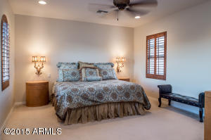 3985 E Robin Ln, Phoenix, AZ 85050 photo 16
