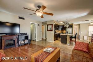 4643 E Lavender Ln, Phoenix, AZ 85044 photo 3