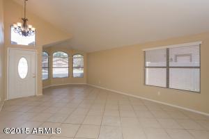 513 E Cathy Dr, Gilbert, AZ 85296 photo 3