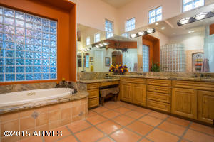 2539 E Vaughn Ct, Gilbert, AZ 85234 photo 27