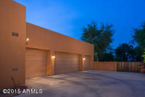 2539 E Vaughn Ct, Gilbert, AZ 85234 photo 2