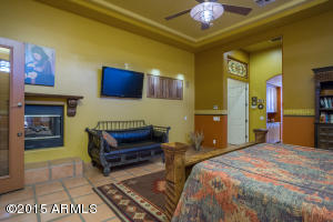 2539 E Vaughn Ct, Gilbert, AZ 85234 photo 32