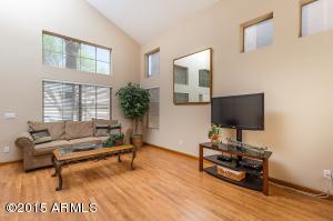 1085 E Baylor Ln, Gilbert, AZ 85296 photo 4