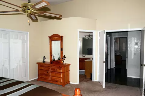 4044 E Taro Ln, Phoenix, AZ 85050 photo 14