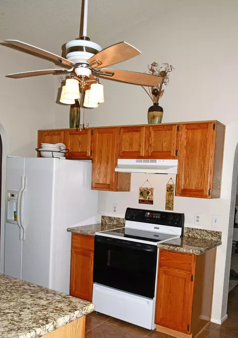 4044 E Taro Ln, Phoenix, AZ 85050 photo 6