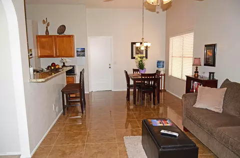 4044 E Taro Ln, Phoenix, AZ 85050 photo 12
