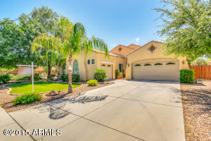 1333 E Arrowhead Trl, Gilbert, AZ 85297 photo 4