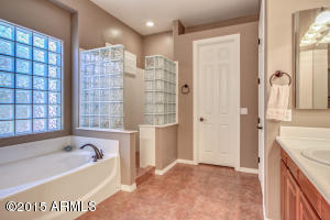 1333 E Arrowhead Trl, Gilbert, AZ 85297 photo 29