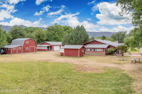 33 E Walker Rd, Camp Verde, AZ 86322 photo 2