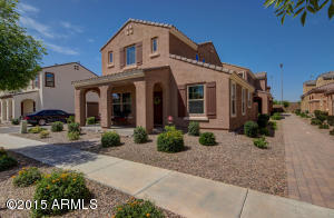 2248 S Buckaroo Trl, Gilbert, AZ 85295 photo 1