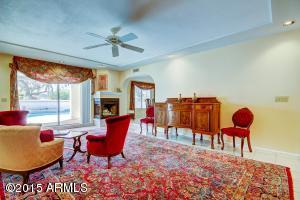 1315 E Canterbury Dr, Phoenix, AZ 85022 photo 4