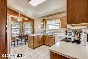 4235 E Siesta Ln, Phoenix, AZ 85050 photo 8